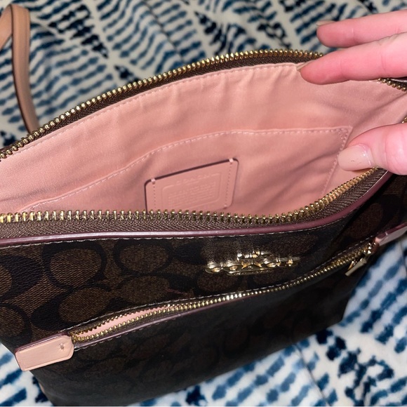 Coach Crossbody / shoulder bag purse - Picture 4 of 12
